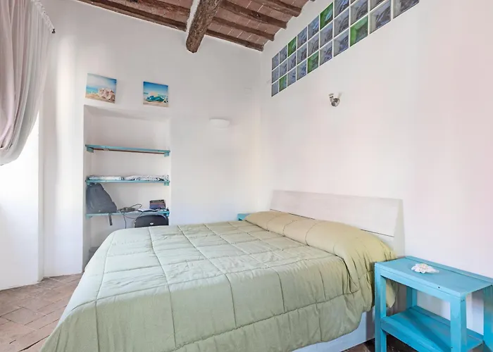 Bilocale - Goelba * 阿祖罗港